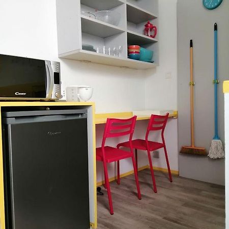 Résidence Les Volets Bleus: Studio de 30 m² classé 2 * Rochefort-sur-Mer Extérieur photo