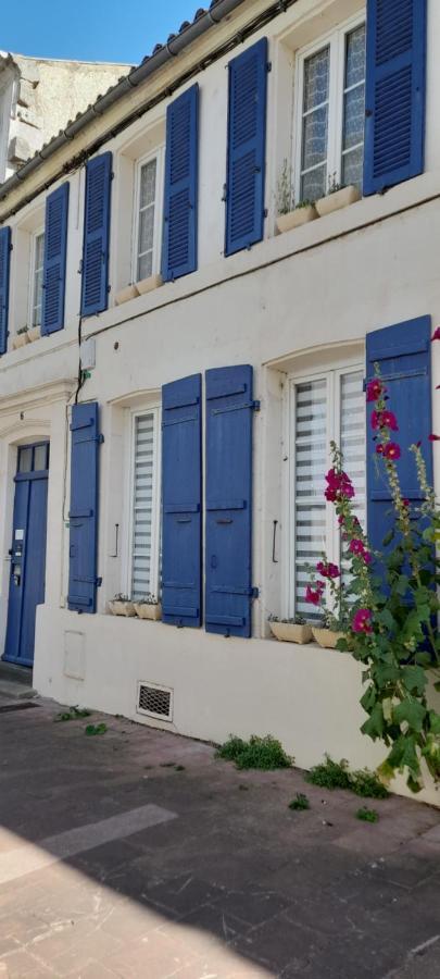 Résidence Les Volets Bleus: Studio de 30 m² classé 2 * Rochefort-sur-Mer Extérieur photo
